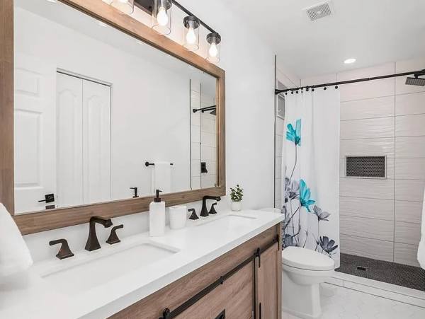 Exquisite 3-Bedroom Home in North Naples - Your Ideal Getaway